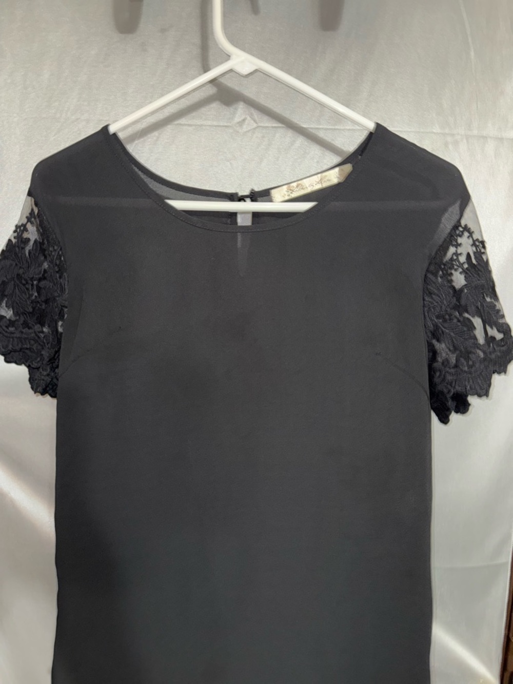 Liberty Love Black Lace Sleeve Blouse